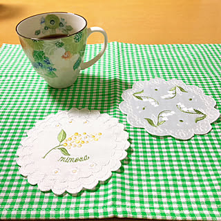 コーヒータイム/スズランとミモザの刺繍ミニマット/セリアで見つけた可愛いもの/昭和の家/東西に長い家...などのインテリア実例 - 2022-02-10 00:06:50