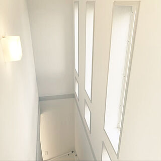 階段の窓/壁/天井のインテリア実例 - 2020-05-06 23:38:26