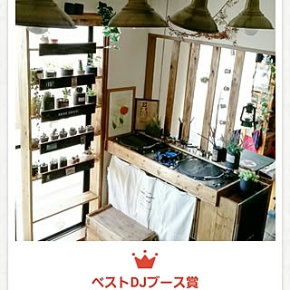 部屋全体/賃貸DIY/賃貸/窓枠DIY/DJブース...などのインテリア実例 - 2015-12-06 21:10:40