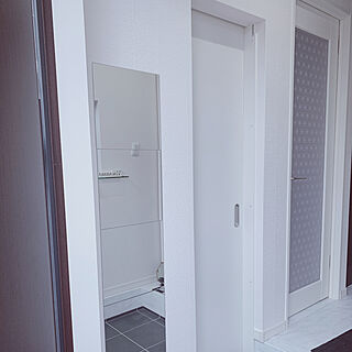 和室へのドア/シュークロドアの隣は/シュークロ/鏡の隣のドアは/ホワイトインテリア...などのインテリア実例 - 2020-01-24 09:54:15