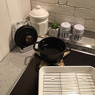 STAUB/212kitchenstore/niko and…/キッチン雑貨/野田琺瑯 ホワイトシリーズ...などのインテリア実例 - 2017-04-26 00:28:10