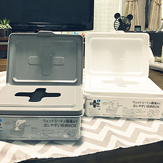 Ｌサイズ/ウェットシートBOX/ホワイト＆グレー/新商品/キャンドゥ...などのインテリア実例 - 2019-08-21 11:39:43