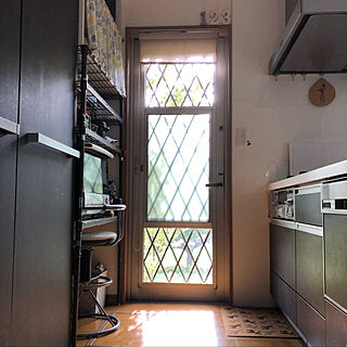 朝の時間/窓/朝の光/窓から見える緑/キッチンのインテリア実例 - 2019-08-10 07:51:26