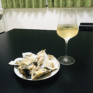IKEAのダイニングテーブル/ダイニングテーブル/白ワインが好き/生牡蠣/晩酌...などのインテリア実例 - 2021-06-12 10:28:03