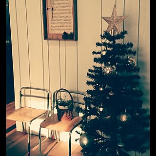 ニトリ/クリスマスツリー出しました♪/壁板/椅子　のインテリア実例 - 2014-11-26 18:58:09