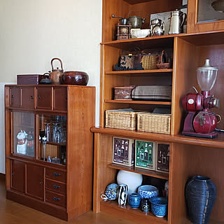 棚 茶箪笥のおしゃれなアレンジ・飾り方のインテリア実例 | RoomClip