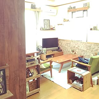 部屋全体/賃貸/3COINS/いなざうる屋さんのフェイクグリーン♡/ゆぴのこさんのポスター♡...などのインテリア実例 - 2016-09-06 09:15:40