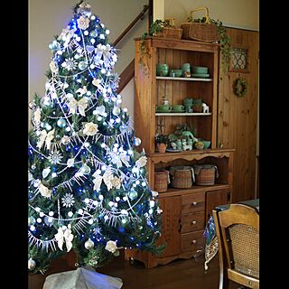 クリスマスツリー/カップボード/セリア/ミルクガラス/カップボードDIY...などのインテリア実例 - 2016-12-20 23:40:24