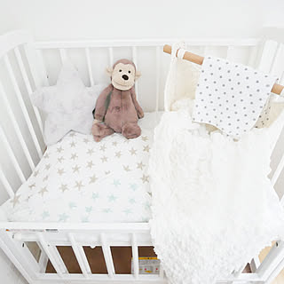 ホワイトインテリア ベビーベッドのおすすめ商品とおしゃれな実例  