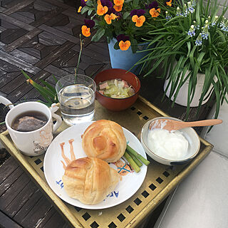 朝ごはん/朝食/ベランダガーデン/ビオラ/ルーフバルコニー...などのインテリア実例 - 2020-04-08 09:24:48