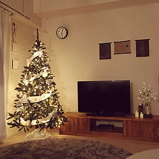 クリスマスツリー180cmのおすすめ商品とおしゃれな実例 ｜ RoomClip
