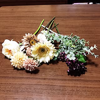 部屋全体/100均アイテム/グータス/結婚式準備♡/結婚式グッズのインテリア実例 - 2017-03-25 19:57:48