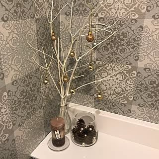 クリスマス 白い枝のおしゃれなアレンジ 飾り方のインテリア実例 Roomclip ルームクリップ