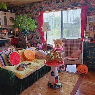 部屋全体/カラフルインテリア/ハロウィン/保護猫と暮らす/かぼちゃオブジェ...などのインテリア実例 - 2023-10-18 20:29:46