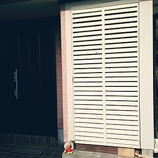 玄関/入り口/DIY/電気温水器が玄関の横にありますのインテリア実例 - 2014-04-21 16:16:15