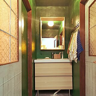 バス/トイレ/緑の壁/ペンキ塗りました/ピンポン球ライト/アメリ風...などのインテリア実例 - 2016-12-15 23:57:10