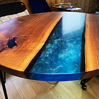 resin spaceの一枚板テーブル/スウェーデンハウス /スウェーデンハウスの暮らし/ダイバーの家/海のある暮らし...などのインテリア実例 - 2021-06-13 17:36:27