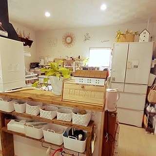 部屋全体/カゴが好き♡/いいね！ありがとうございます◡̈♥︎/すきな物に囲まれて暮らしたい/ごちゃごちゃ好き...などのインテリア実例 - 2023-06-16 05:54:01