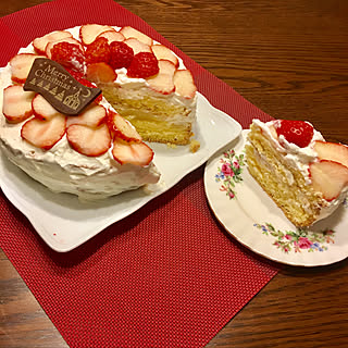 机/クリスマスケーキ♡/カフェ風/こどもと暮らす。/くつろぎ空間...などのインテリア実例 - 2018-12-25 12:44:47