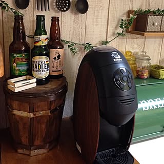 キッチン/なんちゃって樽/壁紙屋本舗/瓶ビール/いつもいいねやコメありがとうございます♡...などのインテリア実例 - 2015-09-03 23:43:39