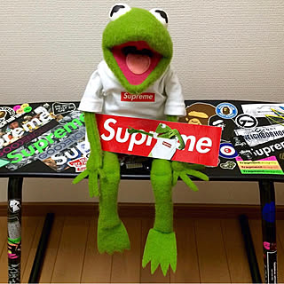 Supreme supreme ステッカー カーミットBOX② 'Kermit The Frog