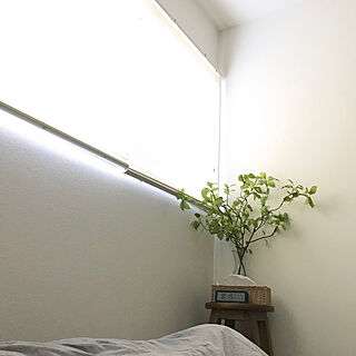 ベッド周り/寝室の壁/無印時計/ベッド周り/シンプルな暮らし...などのインテリア実例 - 2019-02-16 08:20:33