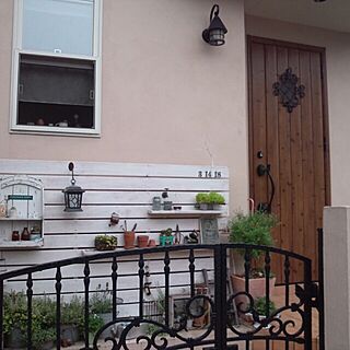 玄関/入り口/雑貨/多肉/植物/板壁...などのインテリア実例 - 2013-06-21 17:32:30