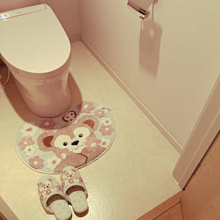 Disney - ダッフィー トイレマット＆スリッパセットの通販 by