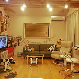 部屋全体/ひなまつり/こどもと暮らす。/カピバラさんのある暮らし/ニトリのインテリア実例 - 2015-02-27 20:35:14