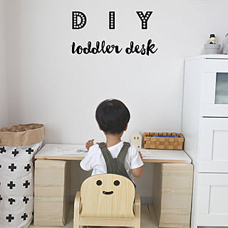 机/ダンボールDIY/ペーパーバッグ/子供と暮らす/子供部屋...などのインテリア実例 - 2018-08-11 01:32:03