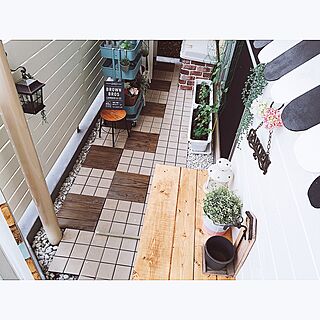 玄関/入り口/グリーンカーテン/IKEAのランタン/1×4材/屋根風...などのインテリア実例 - 2016-06-21 08:03:35