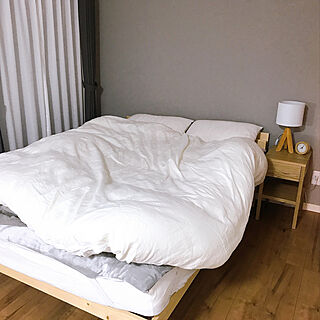 寝室/テーブルランプ/ベッドサイドテーブル/ベッド/照明...などのインテリア実例 - 2021-02-01 20:32:03