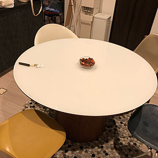 机/アルモニア テーブル/ハーマンミラー イームズチェア/ハーマンミラー ヴィンテージ/IKEAのインテリア実例 - 2019-10-13 18:57:13