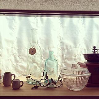 キッチン/おはようございます＊*。/キッチン出窓/古いガラス瓶のインテリア実例 - 2014-06-08 07:37:17