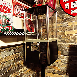 ガチャガチャ ガチャポンマシーンのおしゃれなアレンジ 飾り方のインテリア実例 Roomclip ルームクリップ