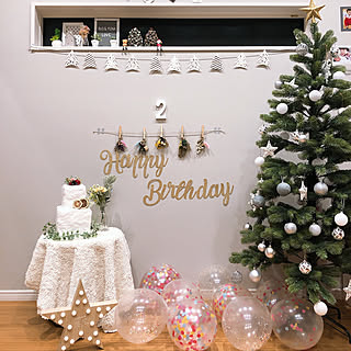 クリスマスツリー/手作り/クレイケーキ/誕生日飾り付け/2歳誕生日...などのインテリア実例 - 2019-12-09 05:28:43