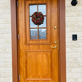 クリスマスリース/玄関ドア塗装DIY/玄関ドア塗装/玄関ドア外側のリース/玄関ドア...などのインテリア実例 - 2020-12-07 07:47:39