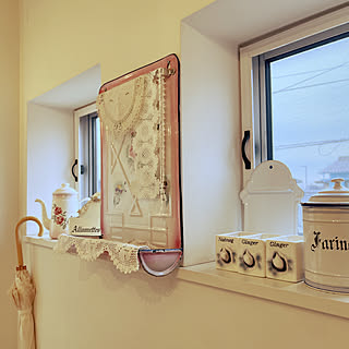 ムニュムニュ 窓枠用 棚 オーダーメイド