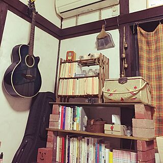 棚/本棚 手作り/レトロでナチュラルな部屋を目指して/居心地のいい部屋を目指してのインテリア実例 - 2016-12-01 22:39:45