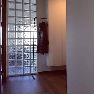 玄関/入り口/楽天ROOMで紹介してます/コートハンガー/立て掛けてるだけ/コート掛け...などのインテリア実例 - 2017-01-12 21:41:44