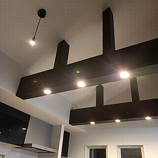 壁/天井/キッチン照明/ダイニング照明/梁のある天井/シンプルな暮らしのインテリア実例 - 2022-04-21 21:32:29