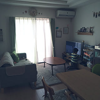 部屋全体/来客時/来客時だけ片付く部屋/子どものいる暮らし/定点観測のインテリア実例 - 2022-05-04 14:26:53