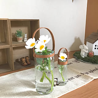 フラワーベース/花瓶/お花のある暮らし/下駄箱の上/空き瓶リメイク...などのインテリア実例 - 2020-03-17 18:18:16