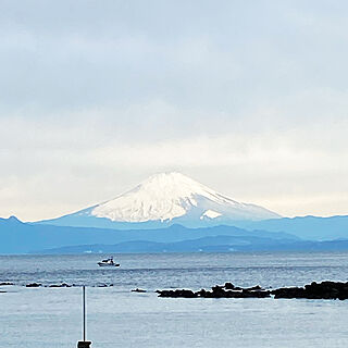 近所の海岸からの景色/雪化粧の富士山/富士山/自宅じゃありません/散歩中の１枚...などのインテリア実例 - 2022-10-30 15:11:30