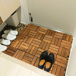 ウッドデッキ 玄関周りのおしゃれなアレンジ 飾り方のインテリア実例 Roomclip ルームクリップ ウッドデッキ 玄関周りのおしゃれなアレンジ 飾り方のインテリア実例 Roomclip ルームクリップ