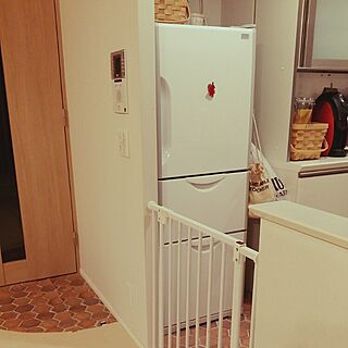 キッチン/冷蔵庫と食器棚の隙間/冷蔵庫やキッチンは/冷蔵庫脇のインテリア実例 - 2015-02-02 04:09:09