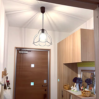 ペンダントライト 玄関照明のおしゃれなアレンジ 飾り方のインテリア実例 Roomclip ルームクリップ