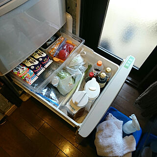 冷蔵庫点検、小掃除中/今日のおきょうさん/今日はアクティブに。/私流のお掃除のインテリア実例 - 2018-05-11 11:39:42