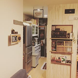 キッチン/インターフォンカバーDIY/壁紙屋本舗/100均絵本棚/引き出しDIY...などのインテリア実例 - 2016-09-22 21:27:27