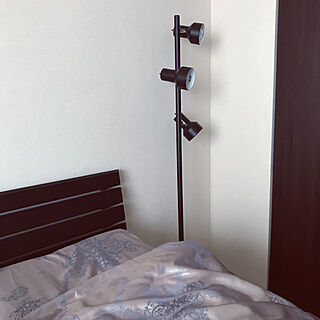 寝室はシンプルです。/シモンズのベッド/BUYMA/ベッド周りのインテリア実例 - 2020-10-06 08:50:48